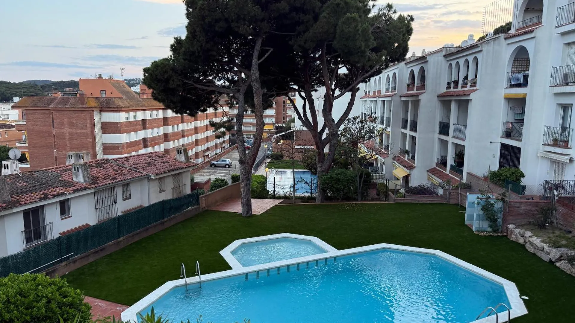 Sunset View Penthouse Unforgettable Getaway New In Lloret-De-Mar Льорет-де-Мар Апартаменты