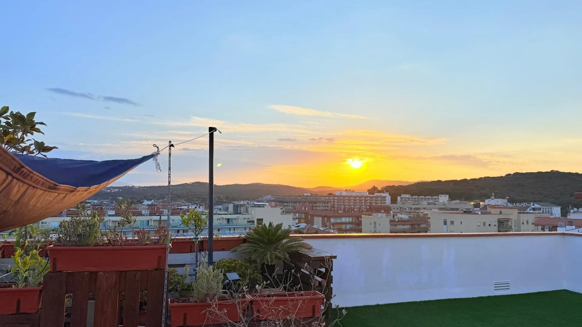 Sunset View Penthouse Unforgettable Getaway New In Lloret-De-Mar Льорет-де-Мар Испания