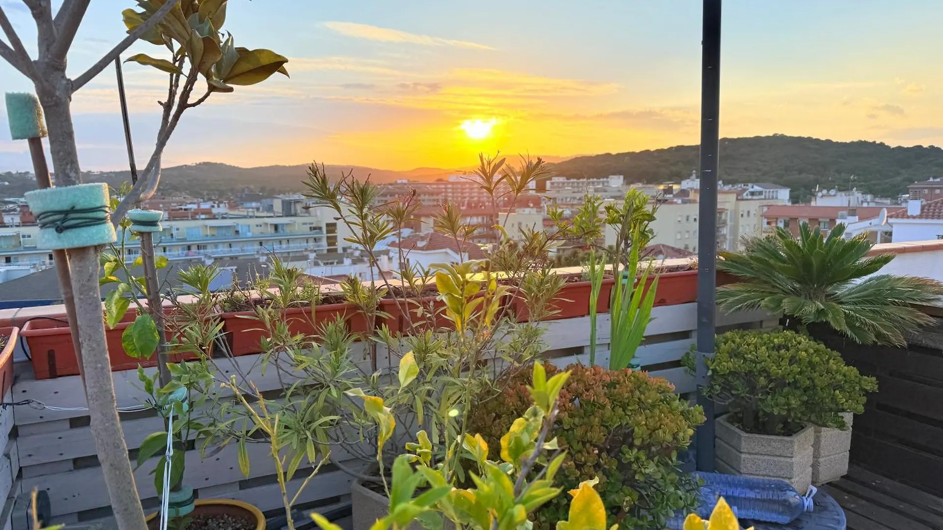 Апартаменты Sunset View Penthouse Unforgettable Getaway New In Lloret-De-Mar Льорет-де-Мар Испания